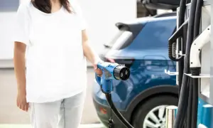 Samochód elektryczny ile przejedzie? Odkryj zasięg najlepszych modeli
