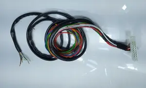 Jak podłączyć wiązkę elektryczną haka Outlander bez problemów