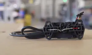 Opinie o monterach wiązek elektrycznych: wyzwania i możliwości rozwoju