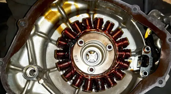 Jak sprawdzić alternator w motocyklu i uniknąć kosztownych napraw
