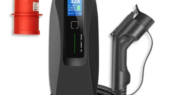 Jaką ładowarkę do samochodu elektrycznego wybrać, by nie przepłacać?